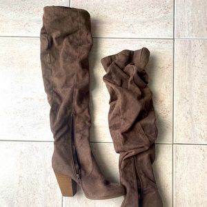 Knee-high Boots Worn Lightly